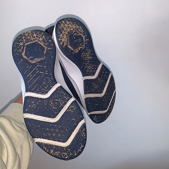 Nike Zoom Training Tennis Shoes - Picture 5 of 6